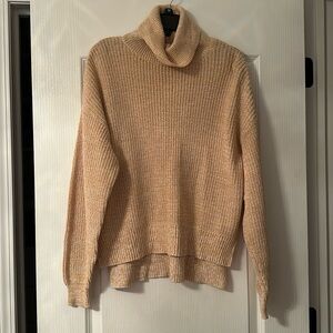 urban outfitters turtle neck